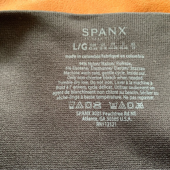 SPANX High Waisted Look At Me Now Leggings - Picture 9 of 9